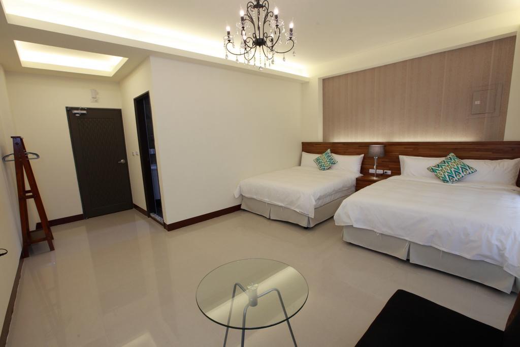 Yuli Happiness B&B Bagian luar foto